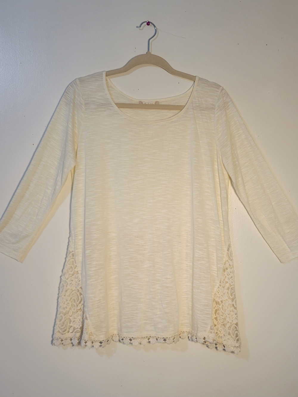 Altar'd State (Women's M) Cream Colored Mixed-media Lace-Panel 3/4 Sleeve Tunic